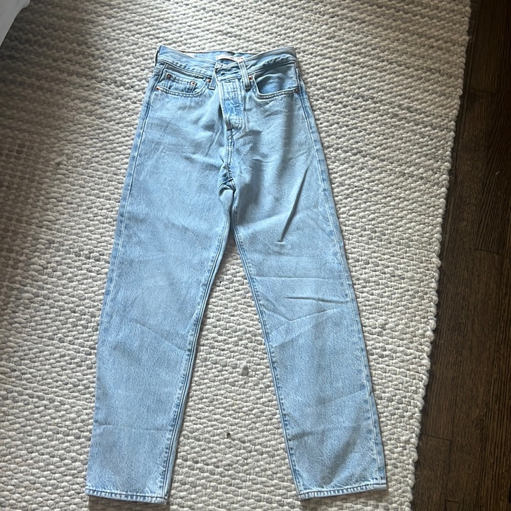 sold out everywhere! Levi Wedgie Straight in Montgomery Baked